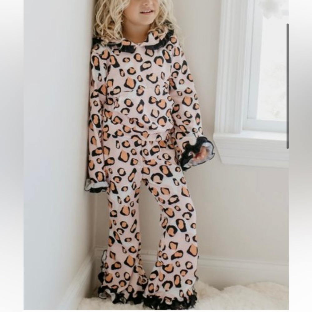Oopsie Daisy Pink & Brown Leopard Ruffle-Sleeve Hooded Ruffle-Hem Pants
